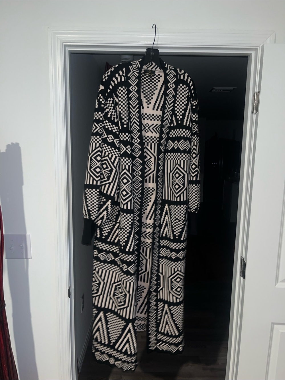 Oratile Women’s African Print Cardigan (Black/Cream Tribal)